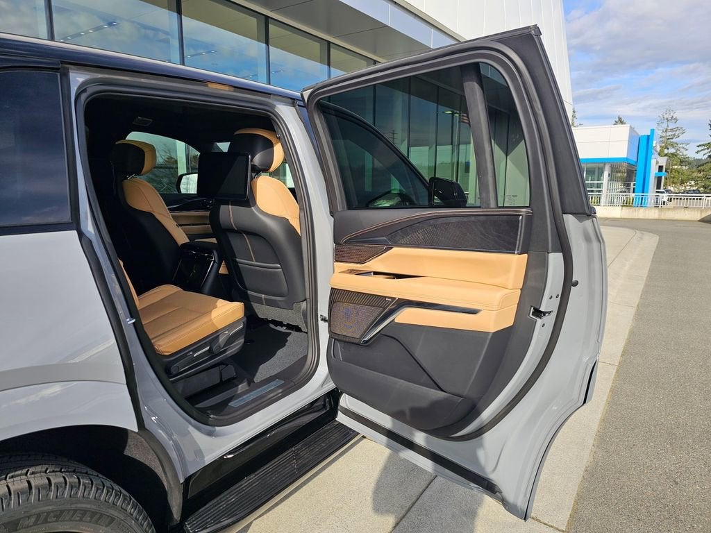 2026 Cadillac ESCALADE IQ Premium Sport