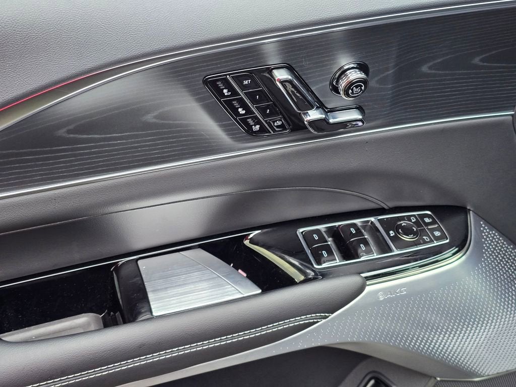 2026 Cadillac LYRIQ V-Series