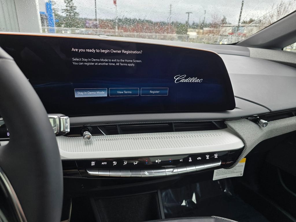 2026 Cadillac OPTIQ Luxury