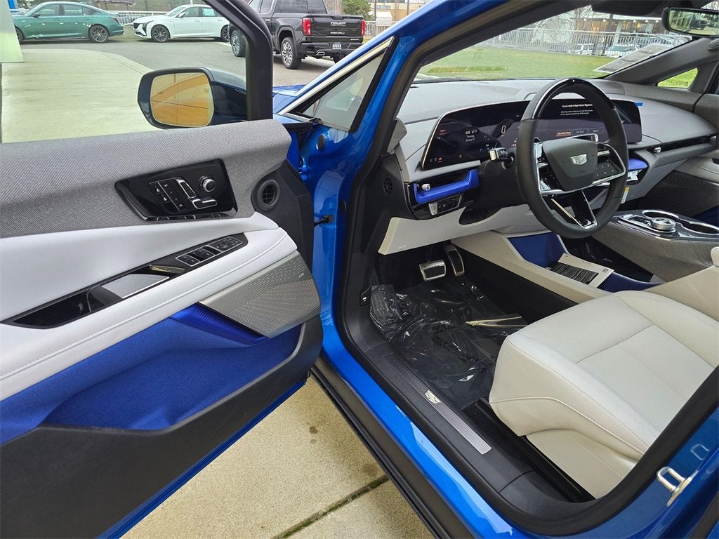 2026 Cadillac OPTIQ Luxury