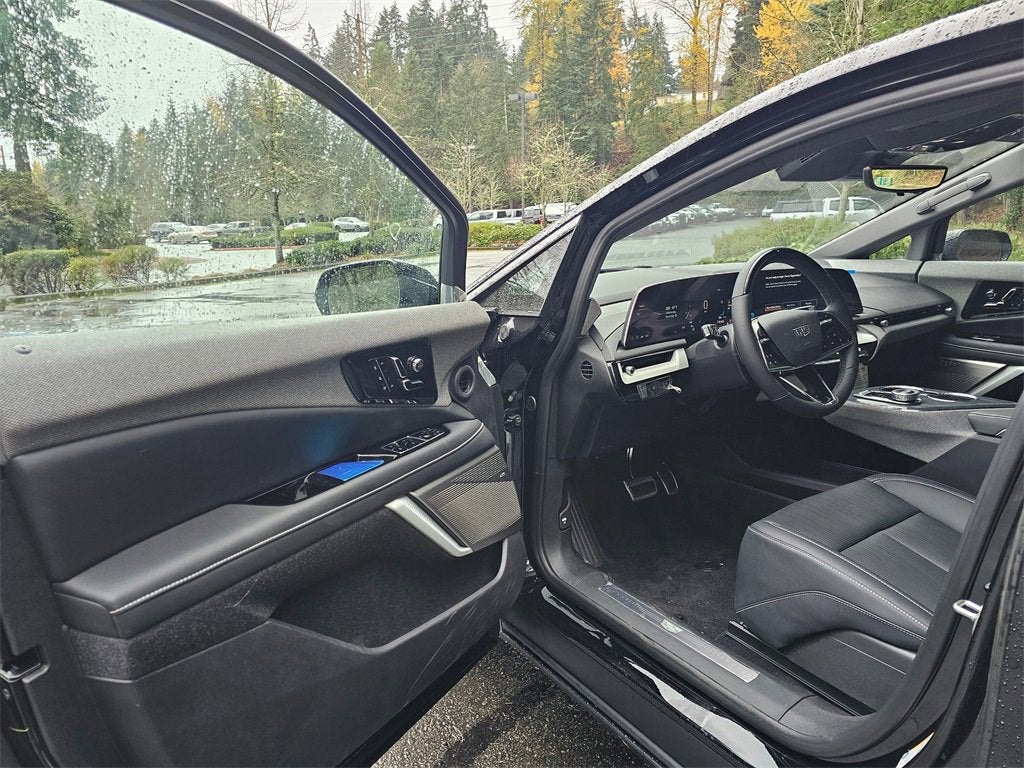 2026 Cadillac OPTIQ Premium Luxury