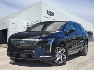 2025 Cadillac OPTIQ Luxury 2