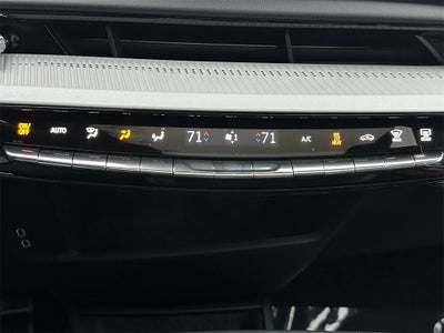 2025 Cadillac OPTIQ Luxury 2