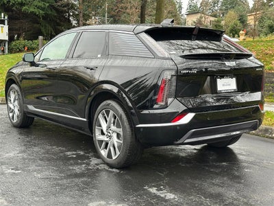 2025 Cadillac OPTIQ Luxury 2