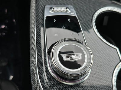 2025 Cadillac OPTIQ Luxury 2