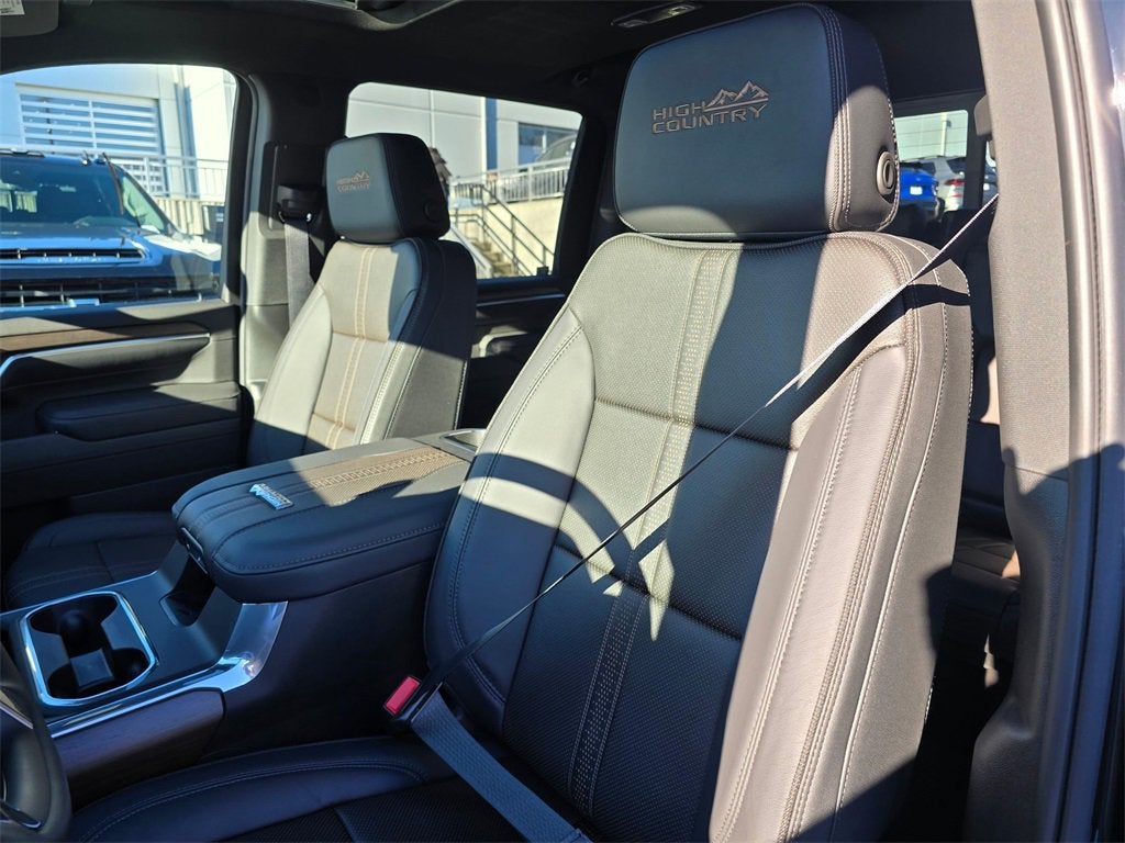 2026 Chevrolet Silverado 3500 HD High Country DRW