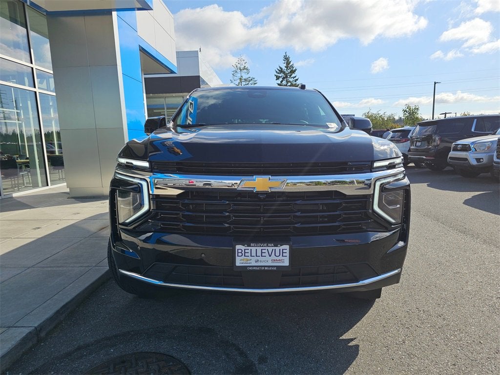 2025 Chevrolet Suburban LS