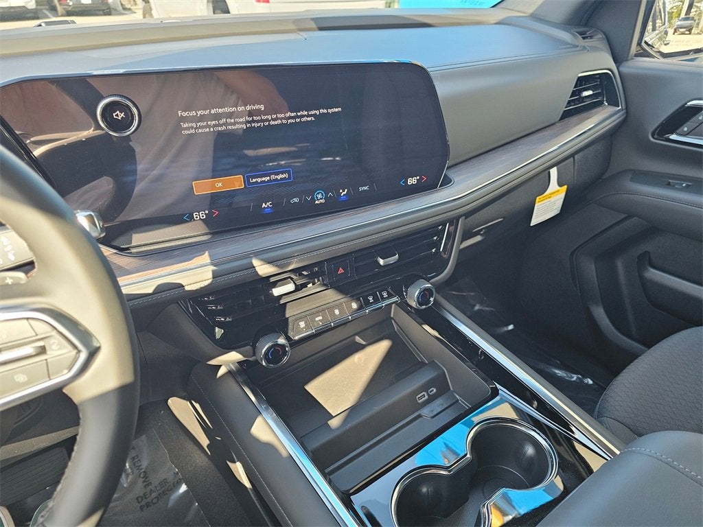 2025 Chevrolet Suburban LS