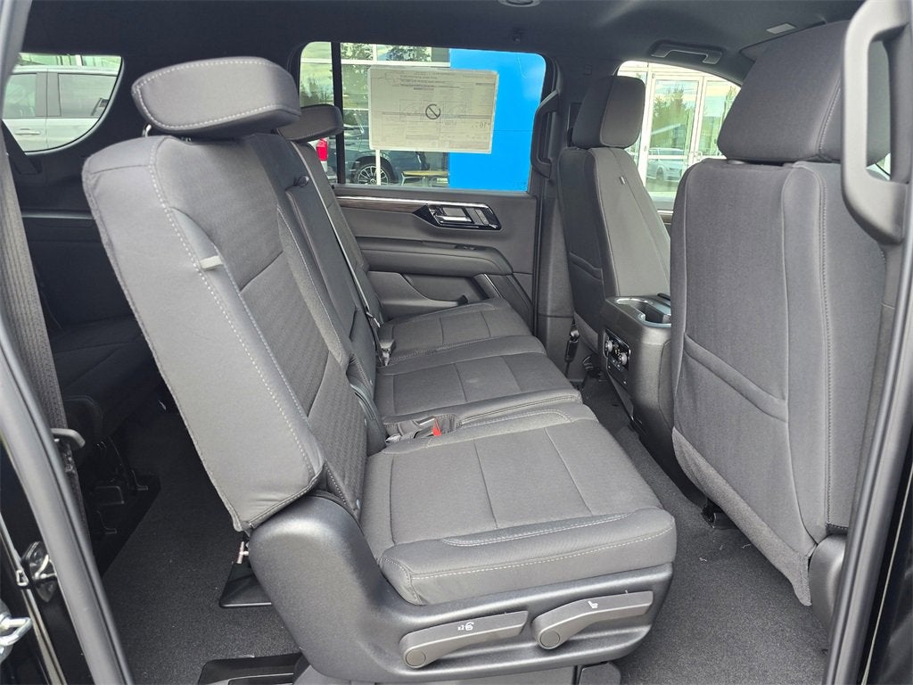 2025 Chevrolet Suburban LS