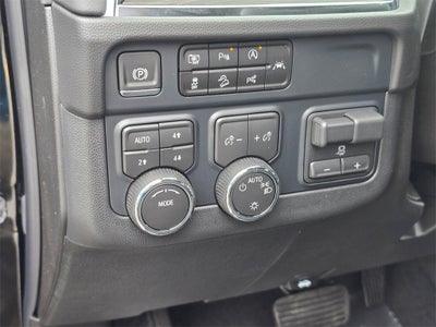 2025 Chevrolet Suburban LS