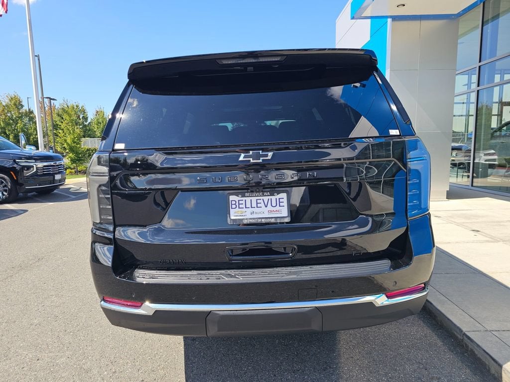 2026 Chevrolet Suburban LT