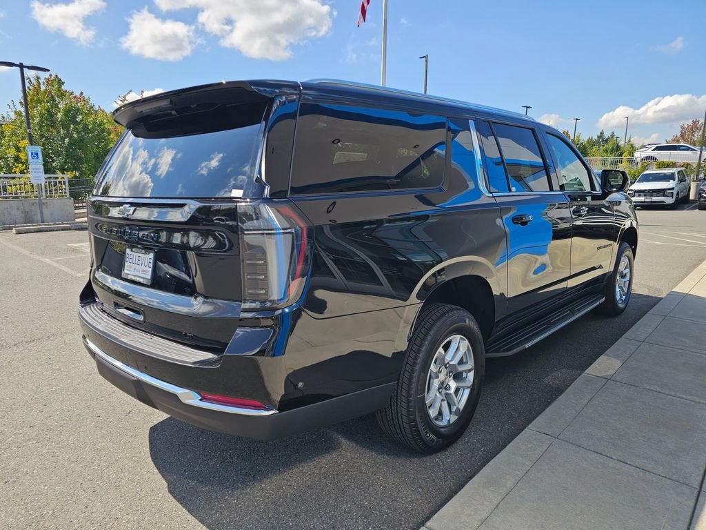 2026 Chevrolet Suburban LT