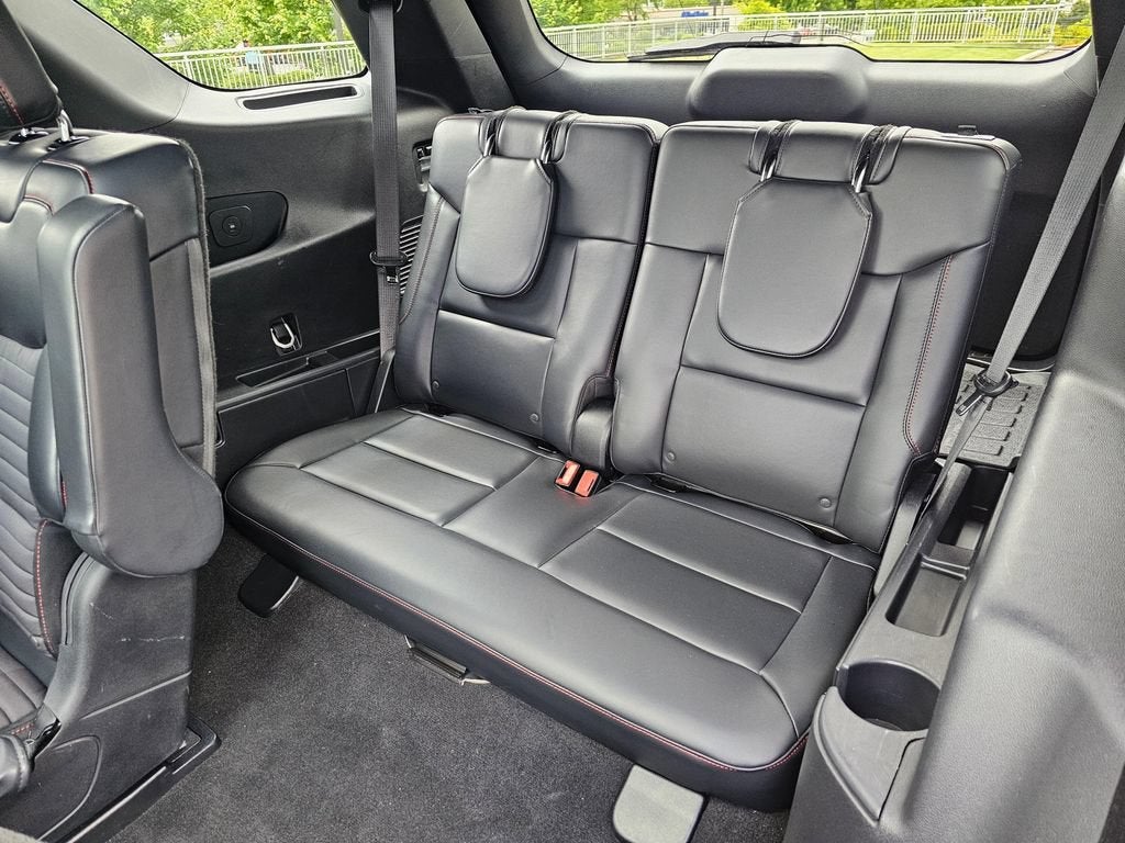 2025 Ford Explorer Base