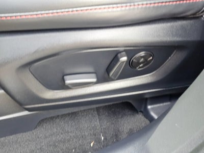 2025 Ford Explorer Base