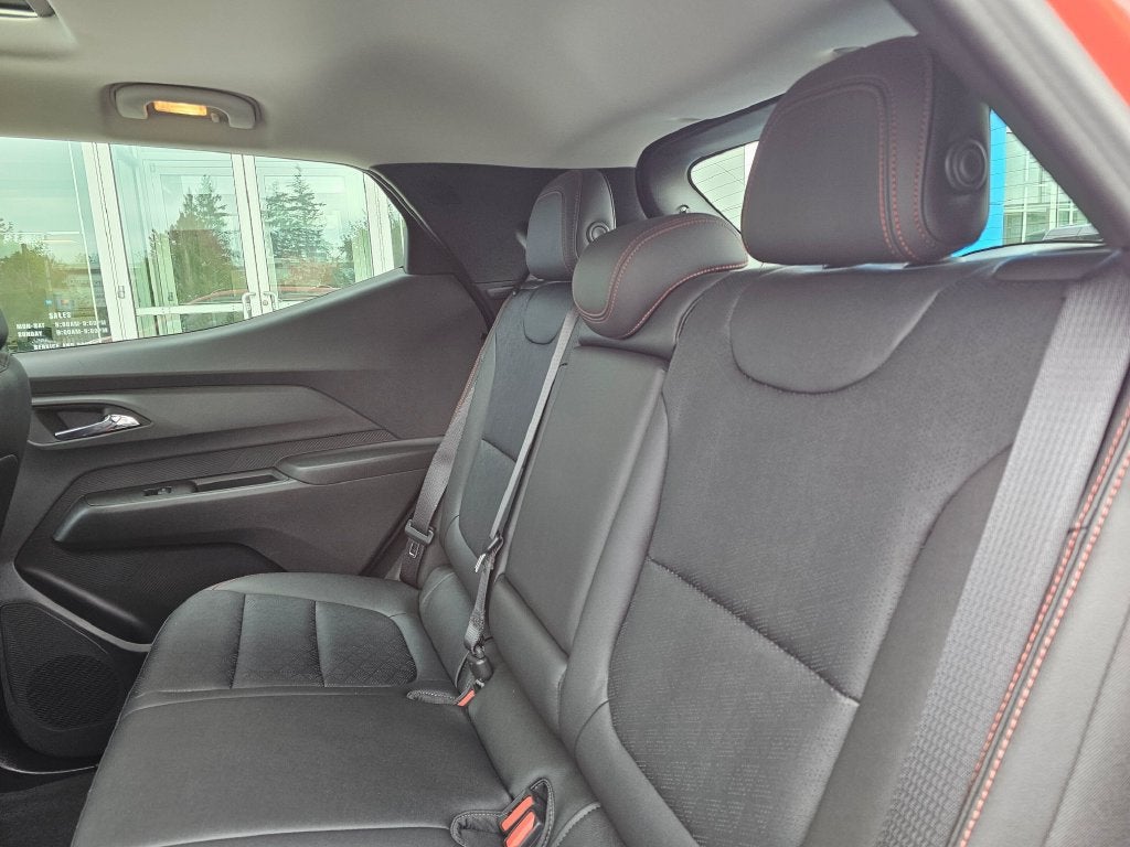 2027 Chevrolet Bolt Base