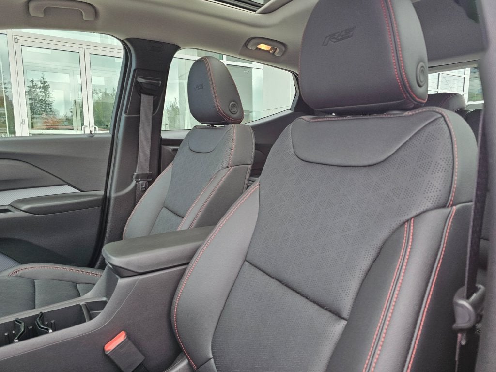 2027 Chevrolet Bolt Base