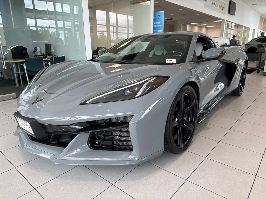 2025 Chevrolet Corvette E-Ray Base