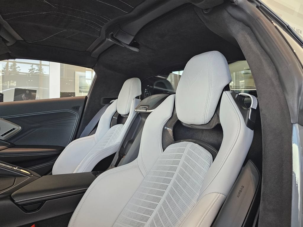 2025 Chevrolet Corvette E-Ray Base