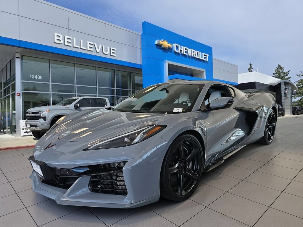 2025 Chevrolet Corvette E-Ray Base