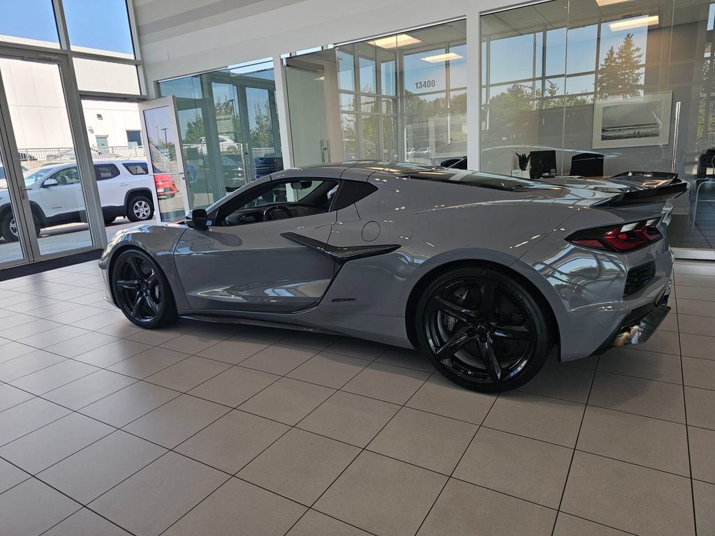 2025 Chevrolet Corvette E-Ray Base