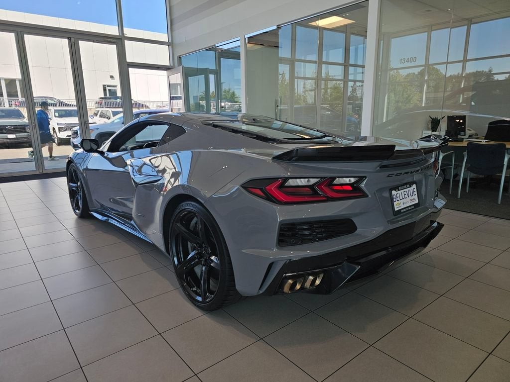 2025 Chevrolet Corvette E-Ray Base