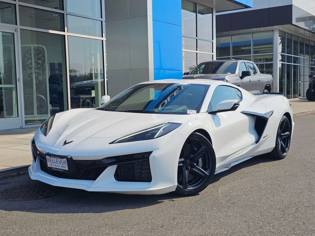 2025 Chevrolet Corvette E-Ray Base