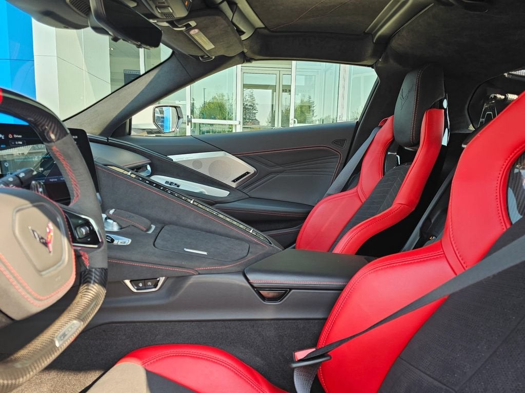 2025 Chevrolet Corvette E-Ray Base