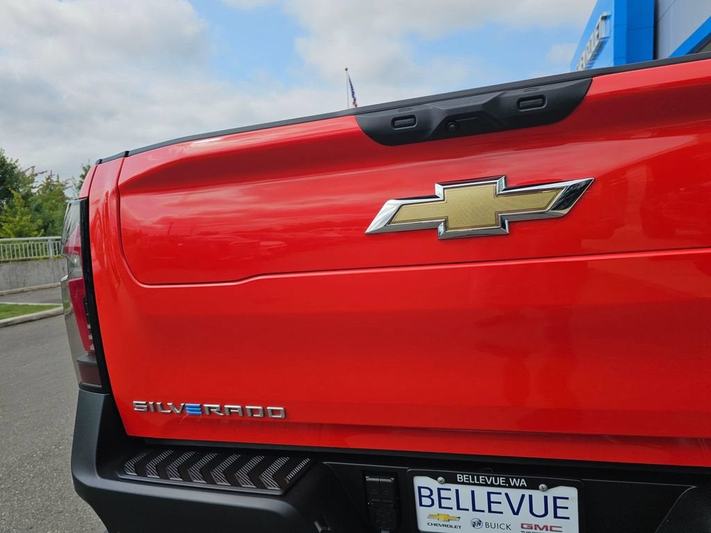 2025 Chevrolet Silverado EV Base