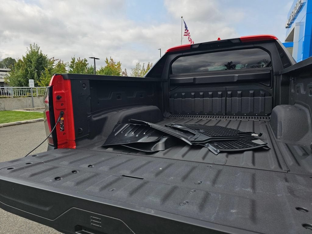 2025 Chevrolet Silverado EV Base