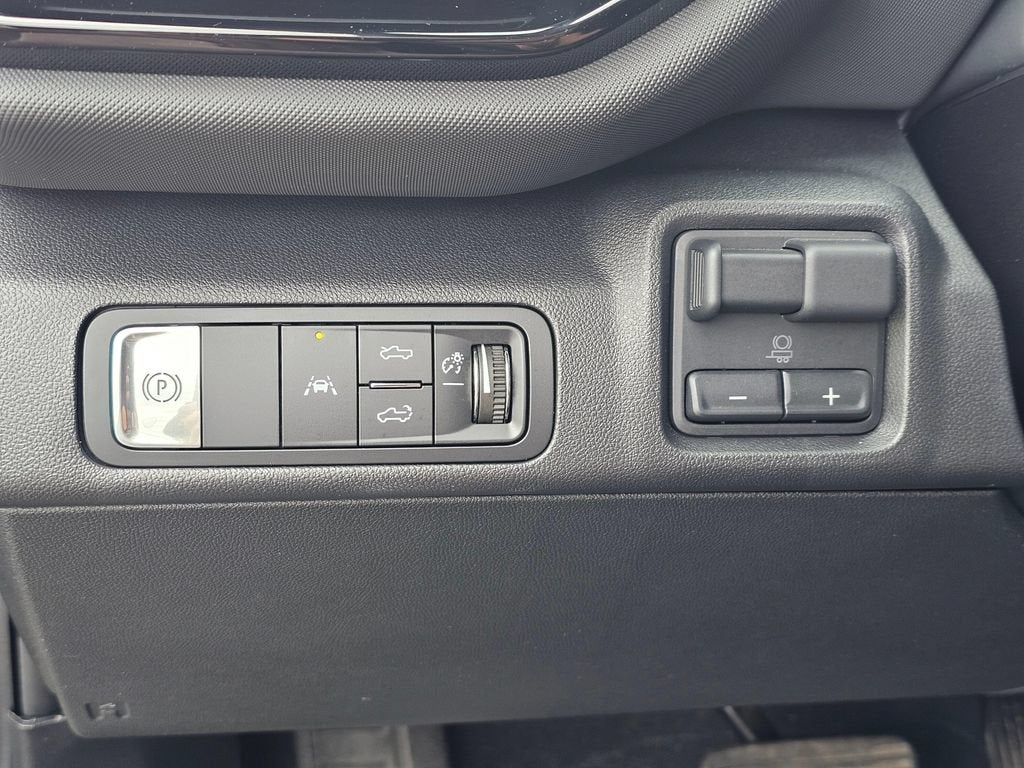 2026 Chevrolet Silverado EV Base