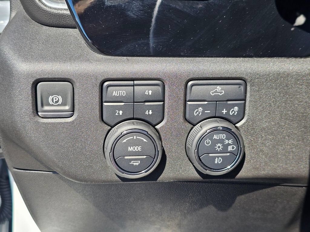 2025 Chevrolet Silverado 1500 Base