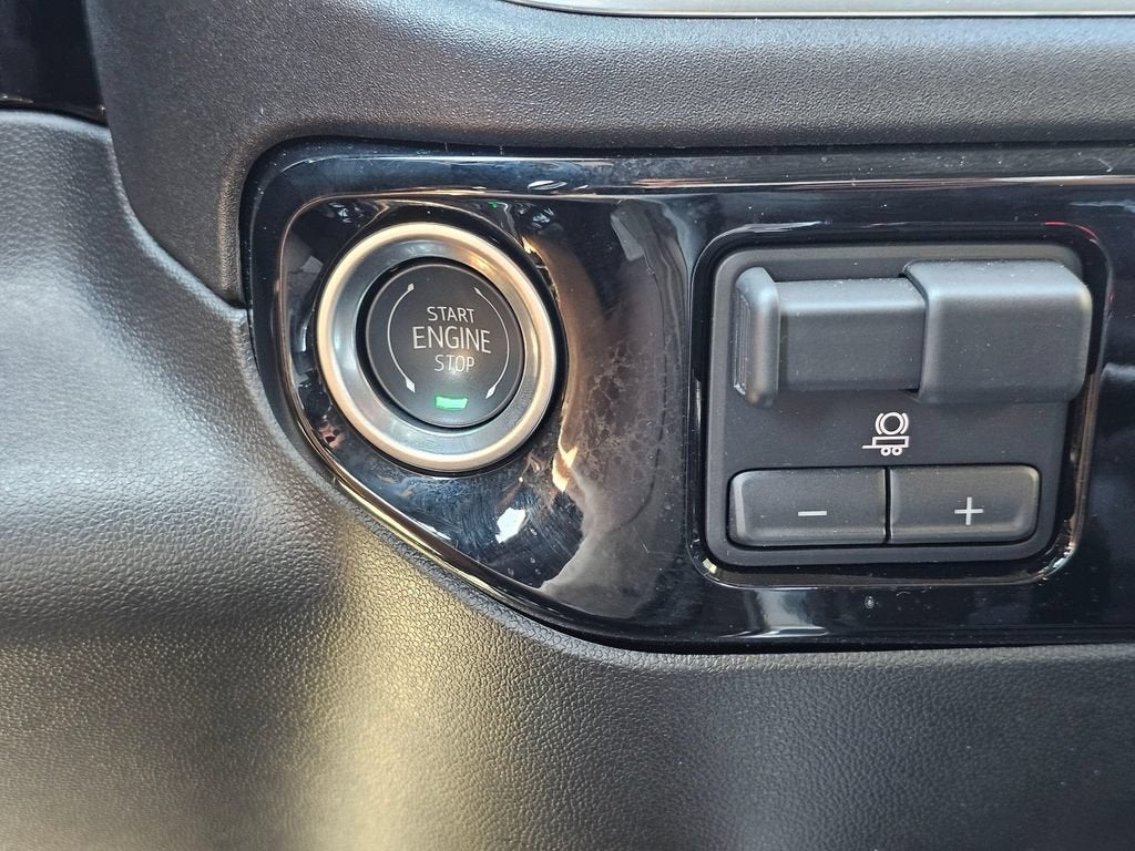 2025 Chevrolet Silverado 1500 Base
