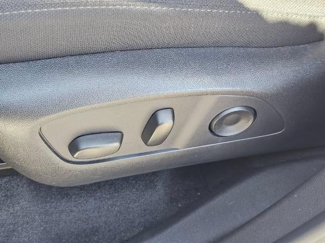 2026 GMC Acadia Elevation - Photo 25