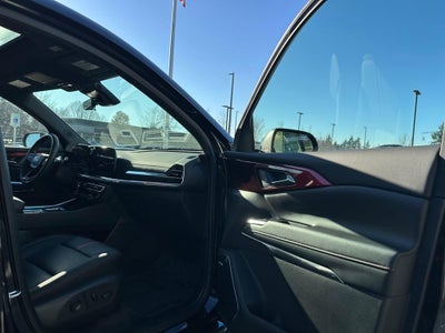 2025 Chevrolet Traverse Base