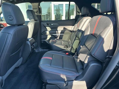 2025 Chevrolet Traverse Base