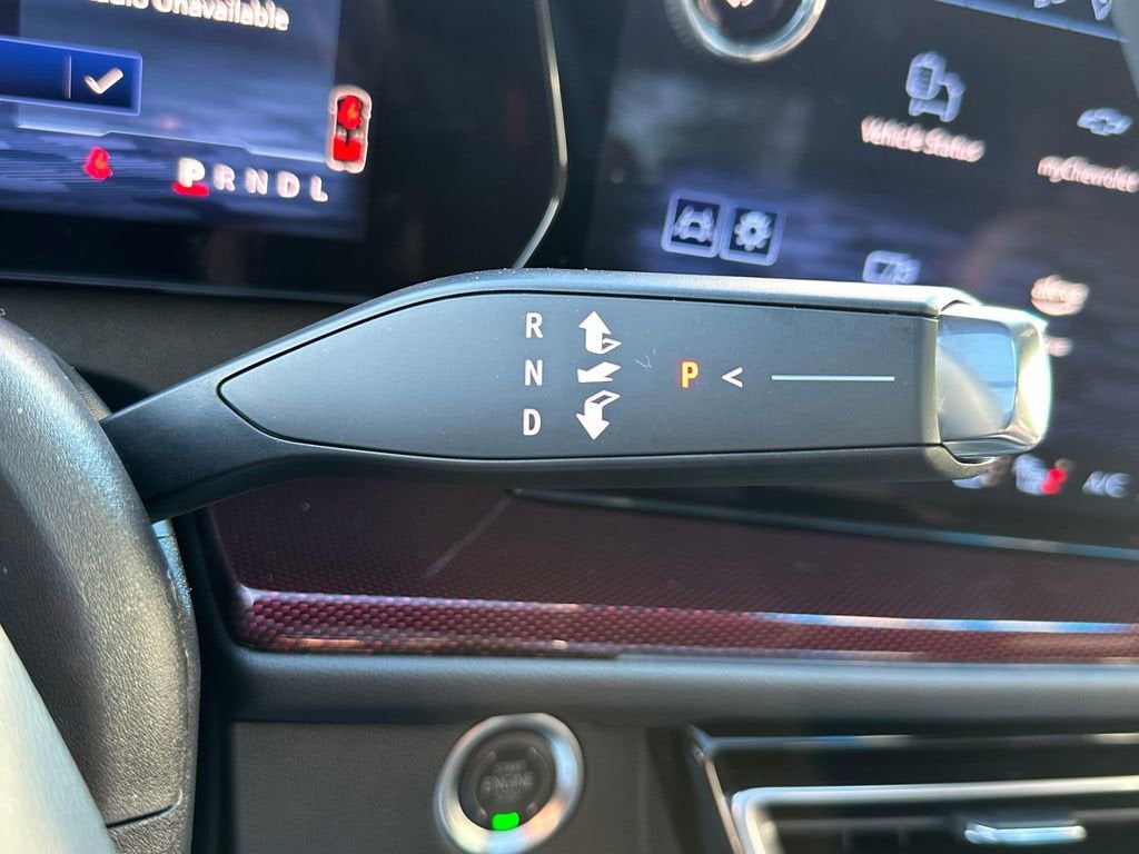 2025 Chevrolet Traverse Base