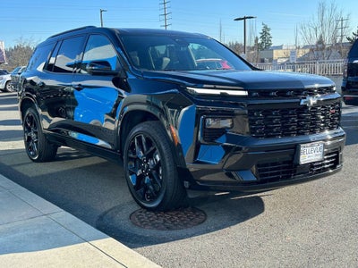 2025 Chevrolet Traverse Base