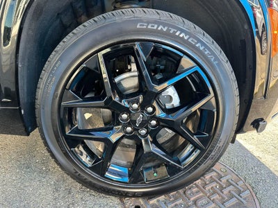 2025 Chevrolet Traverse Base