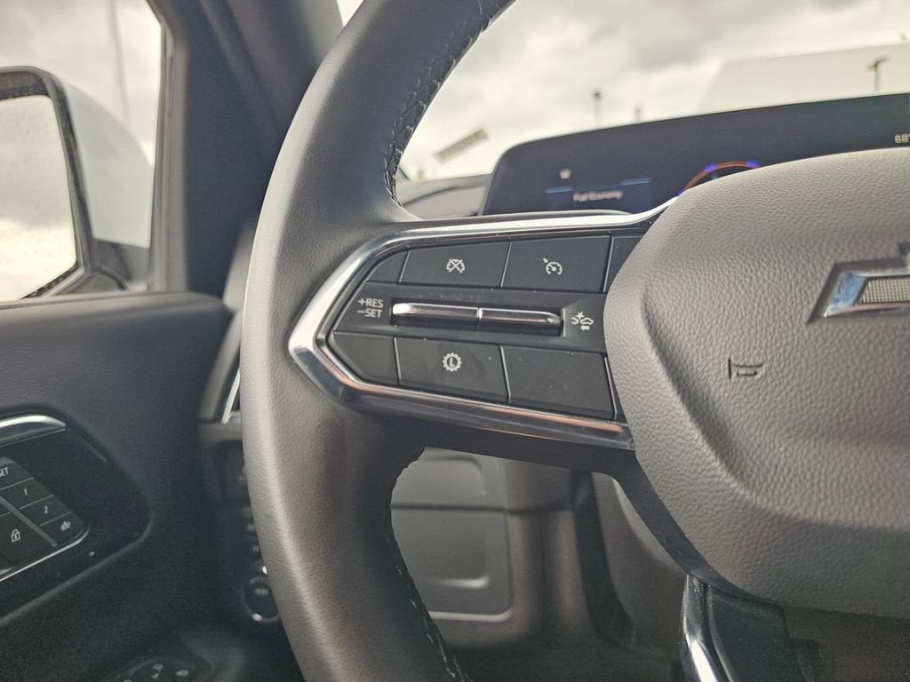 2025 Chevrolet Suburban Base