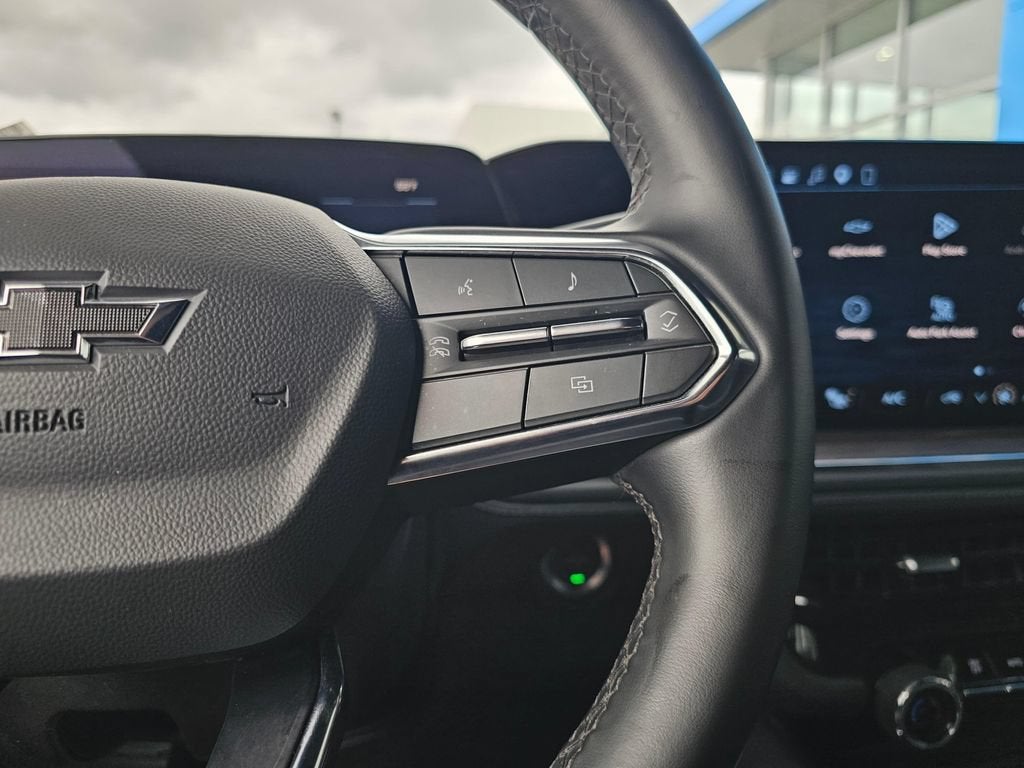 2025 Chevrolet Suburban Base