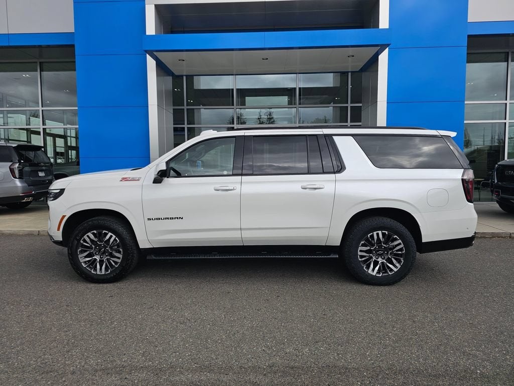 2025 Chevrolet Suburban Base