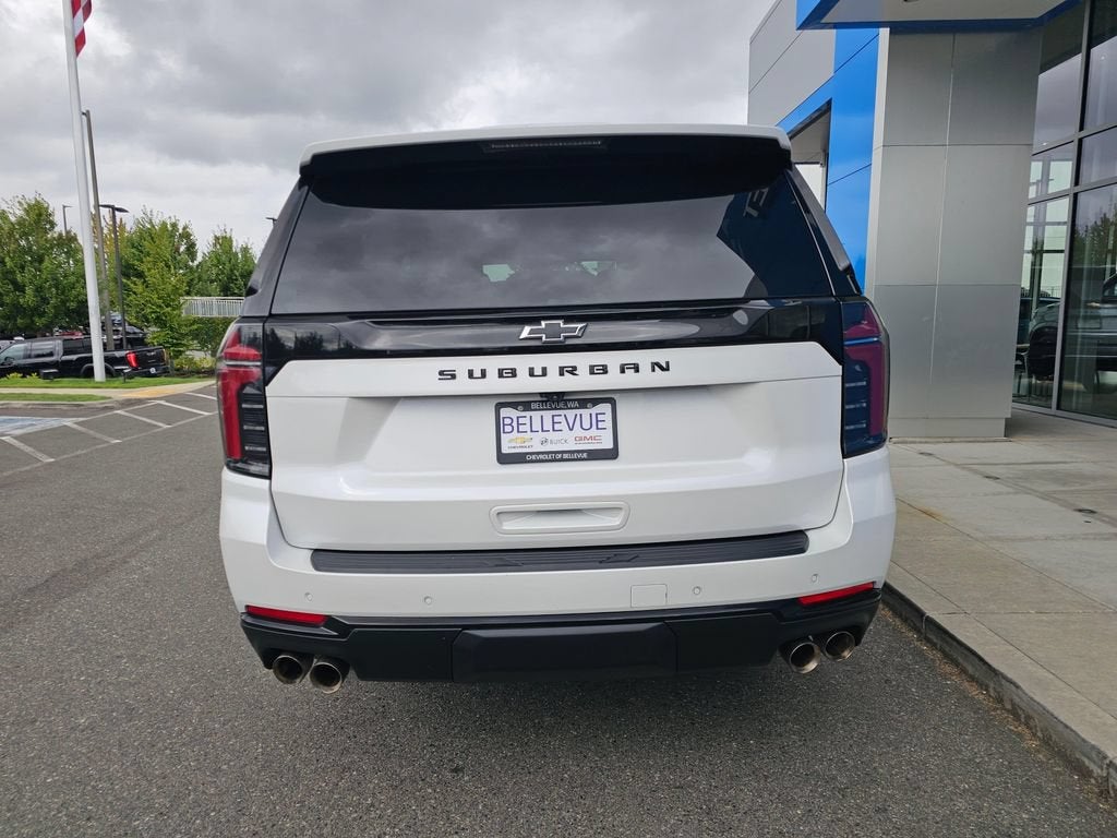 2025 Chevrolet Suburban Base