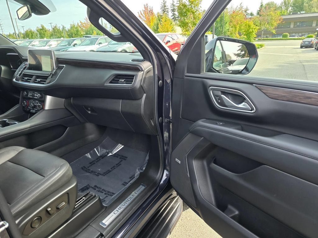 2022 Chevrolet Suburban Base