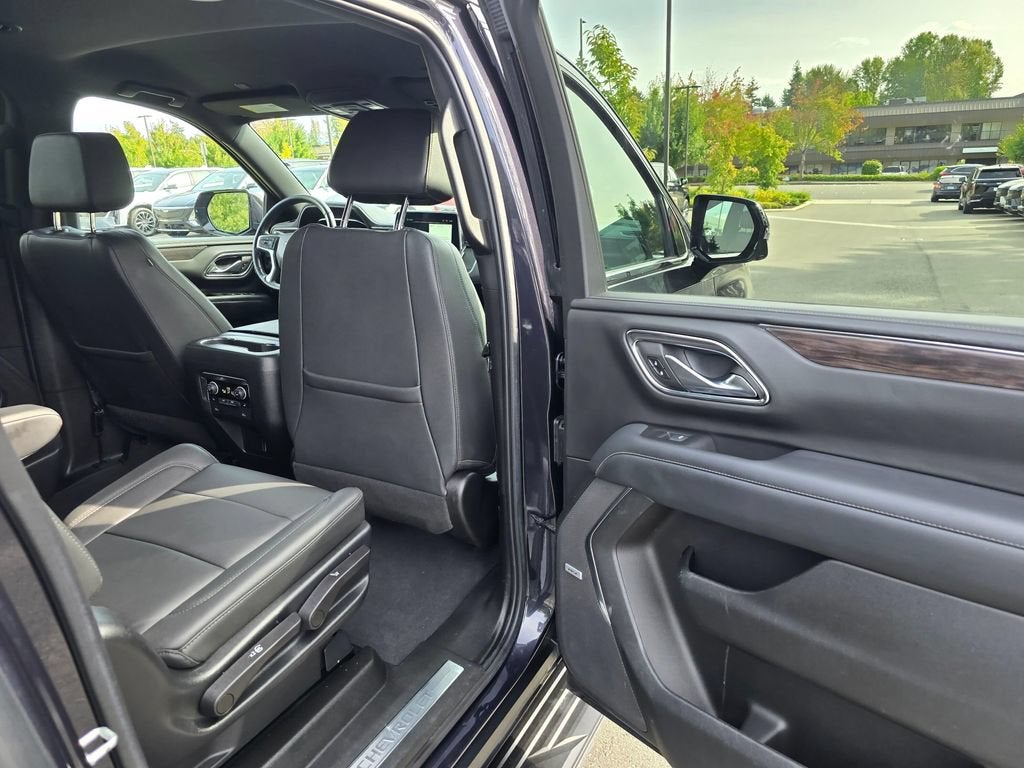 2022 Chevrolet Suburban Base
