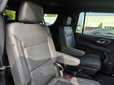 2022 Chevrolet Suburban Base