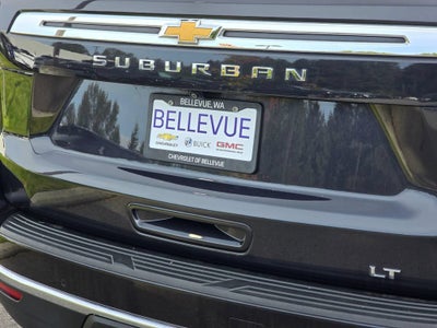 2022 Chevrolet Suburban Base