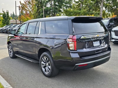 2022 Chevrolet Suburban Base