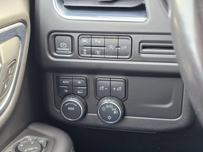 2022 Chevrolet Suburban Base