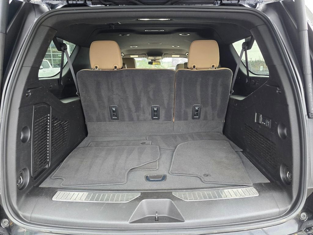 2024 Chevrolet Suburban Base