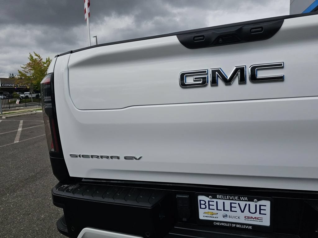 2025 GMC Sierra EV Base